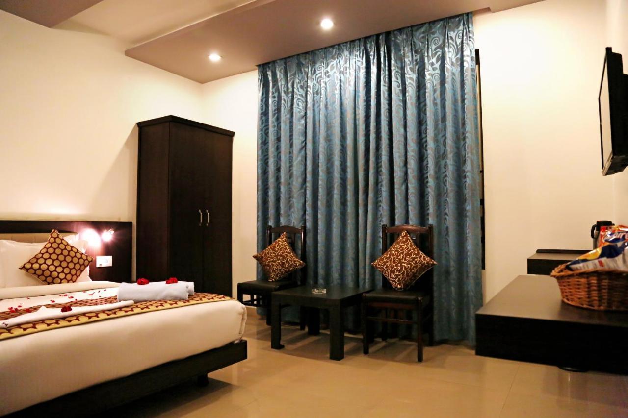 Narayans Leela Inn Udajpur Zewnętrze zdjęcie