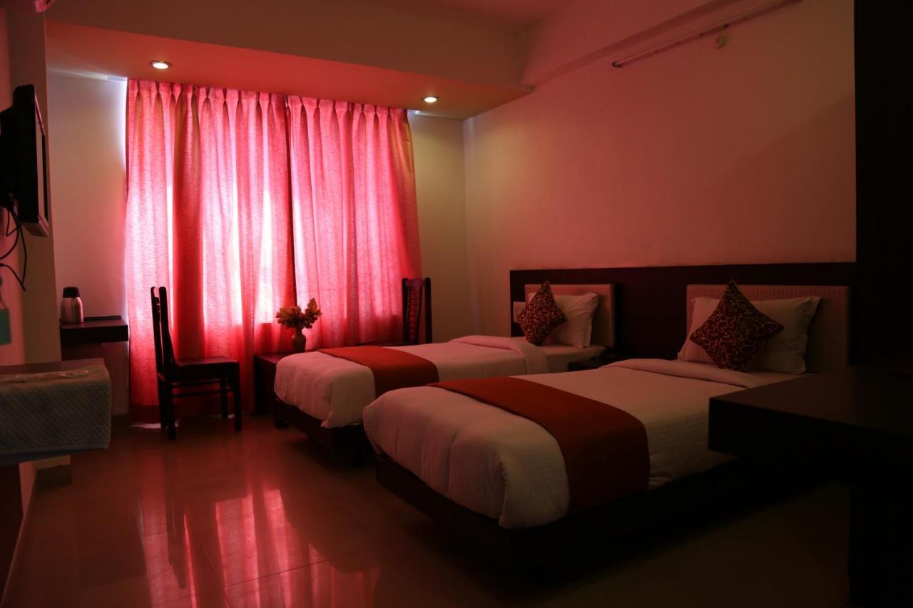 Narayans Leela Inn Udajpur Zewnętrze zdjęcie