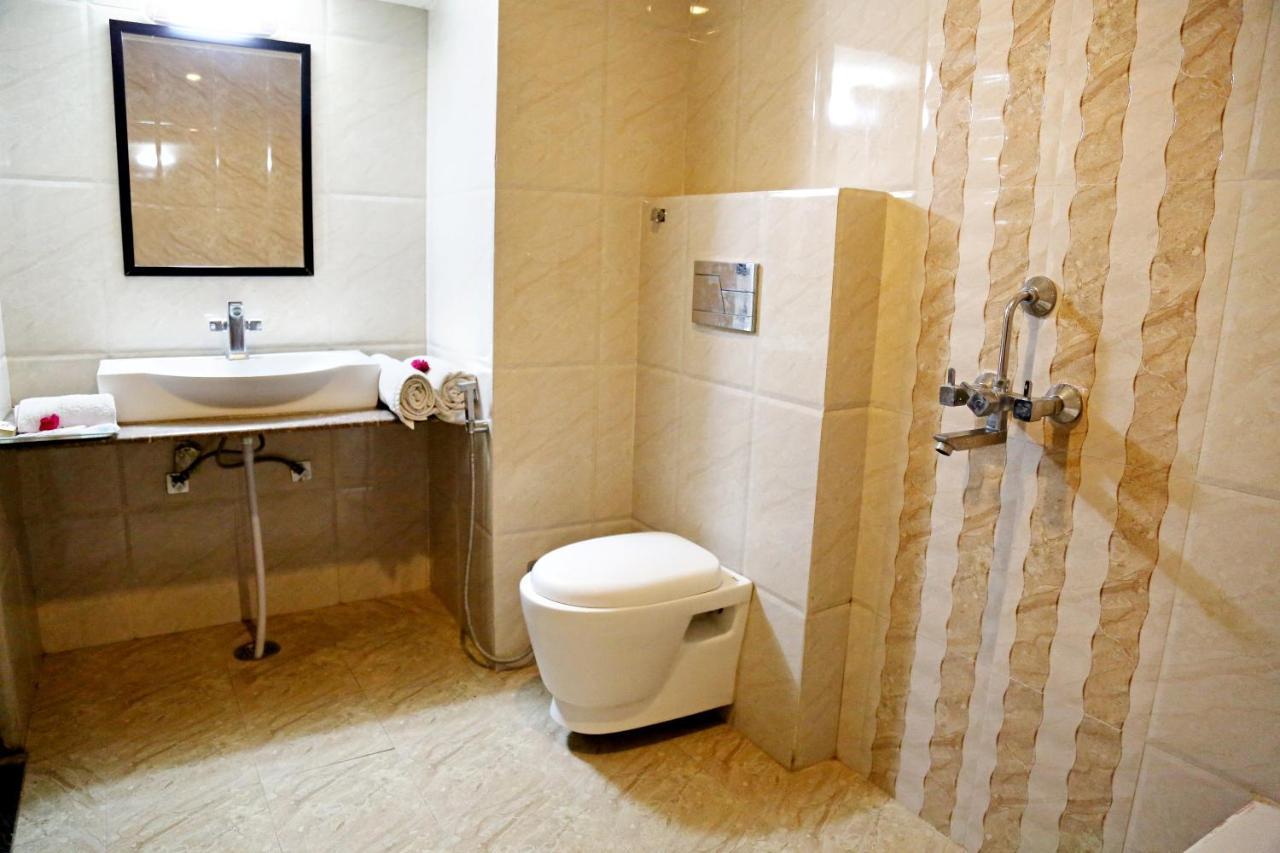 Narayans Leela Inn Udajpur Zewnętrze zdjęcie