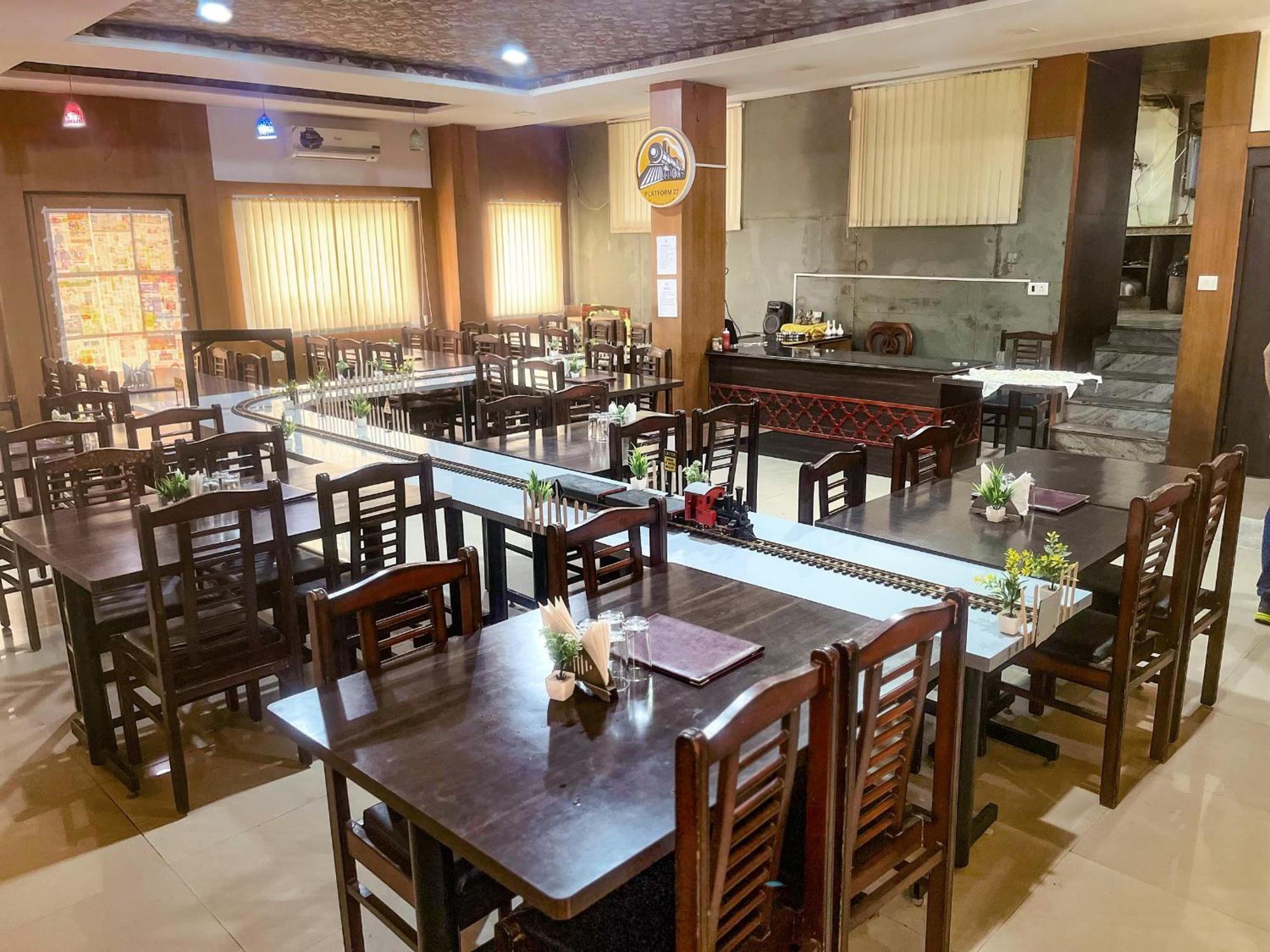 Narayans Leela Inn Udajpur Zewnętrze zdjęcie